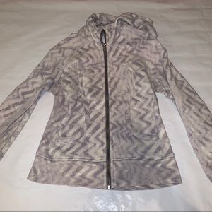 lululemon sweatshirt